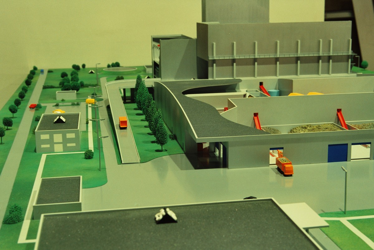 Modellbau Anschauungsmodell Müllverbrennungsanlage